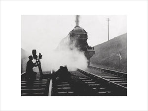 Man lies on track in front of Flying Scotsman, 1932.