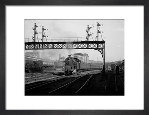 British Railways suburban train leaving Marylebone, 1949