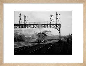 British Railways suburban train leaving Marylebone, 1949