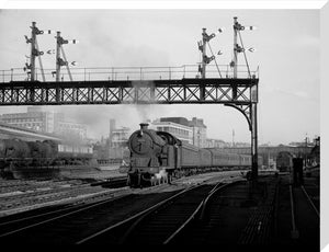 British Railways suburban train leaving Marylebone, 1949