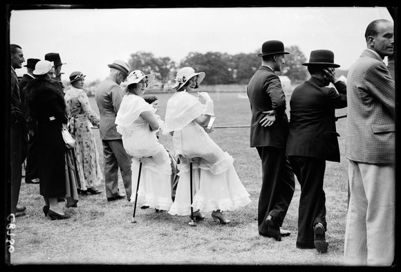 Women with shooting sticks, Richmond Horse Show, 1934.