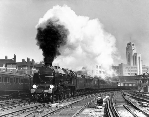 The 'Lord Anson' steam locomotive leaving London Victoria, 1939.