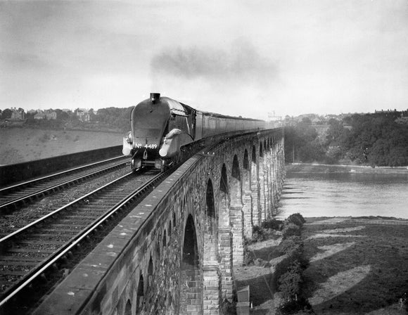Coronation A4 Class steam locomotive crosses the Royal Border Bridge at Berwick-upon-Tweed, 1937.