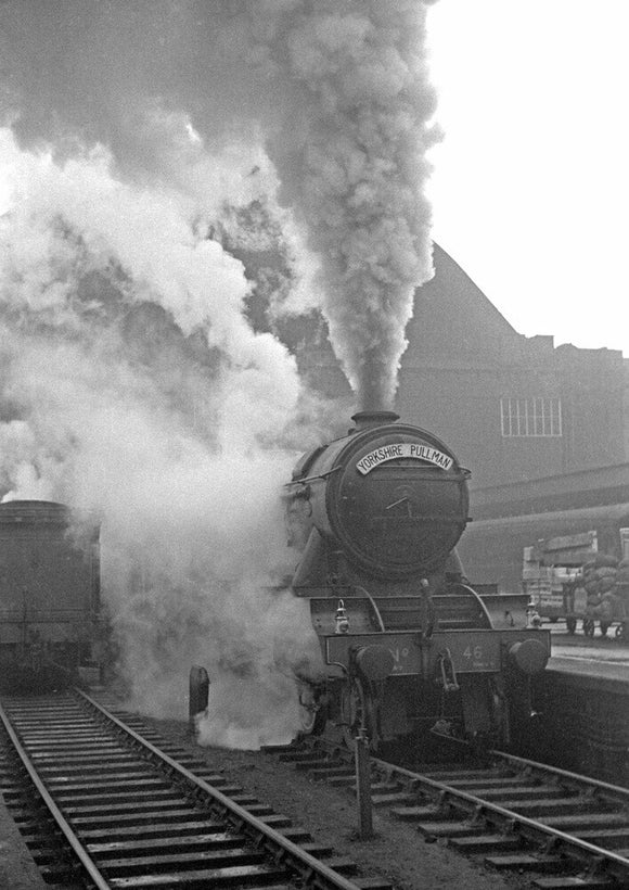 The Yorkshire Pullman at King's Cross, January 1948