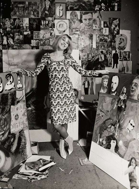 Photograph of Pauline Boty by Lewis Morley.