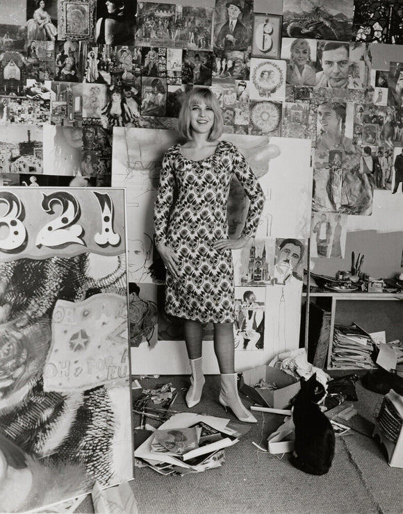 Photograph of Pauline Boty by Lewis Morley.